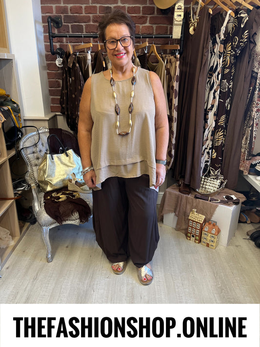 Elaina camel dipped hem top 14-22