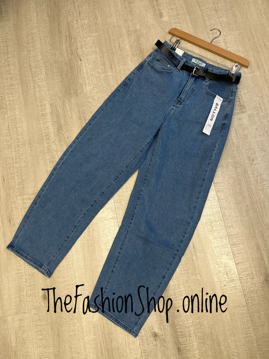 Kurt Muller barrel leg jeans with black belt sizes 8-16