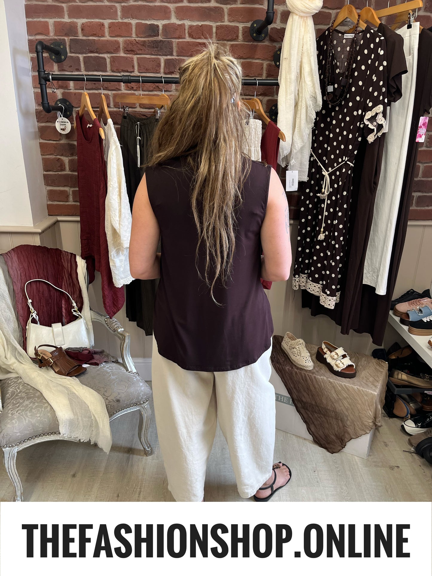 Dakota brown V neck top 8-14