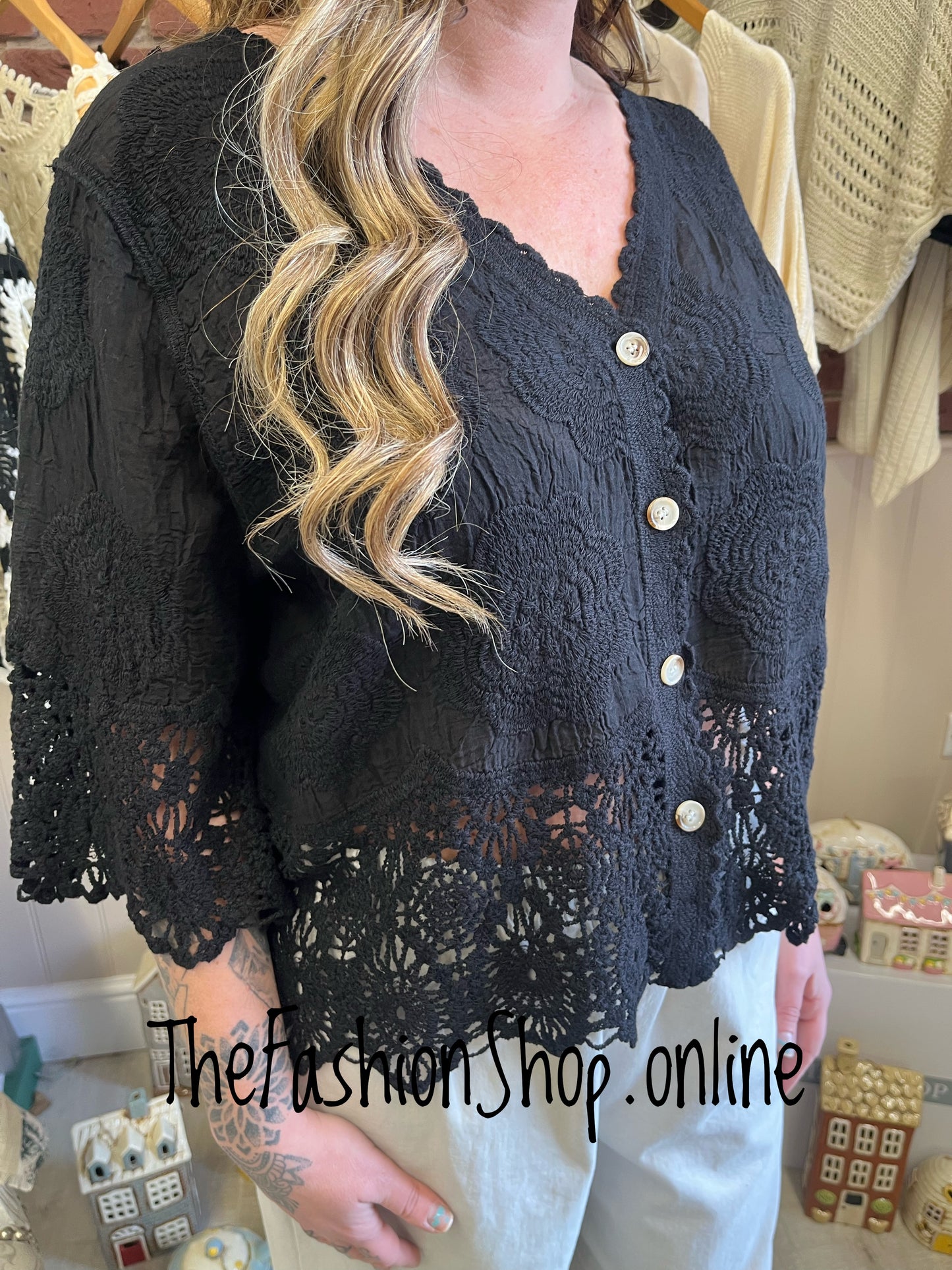 Sienna black lace blouse 8-16