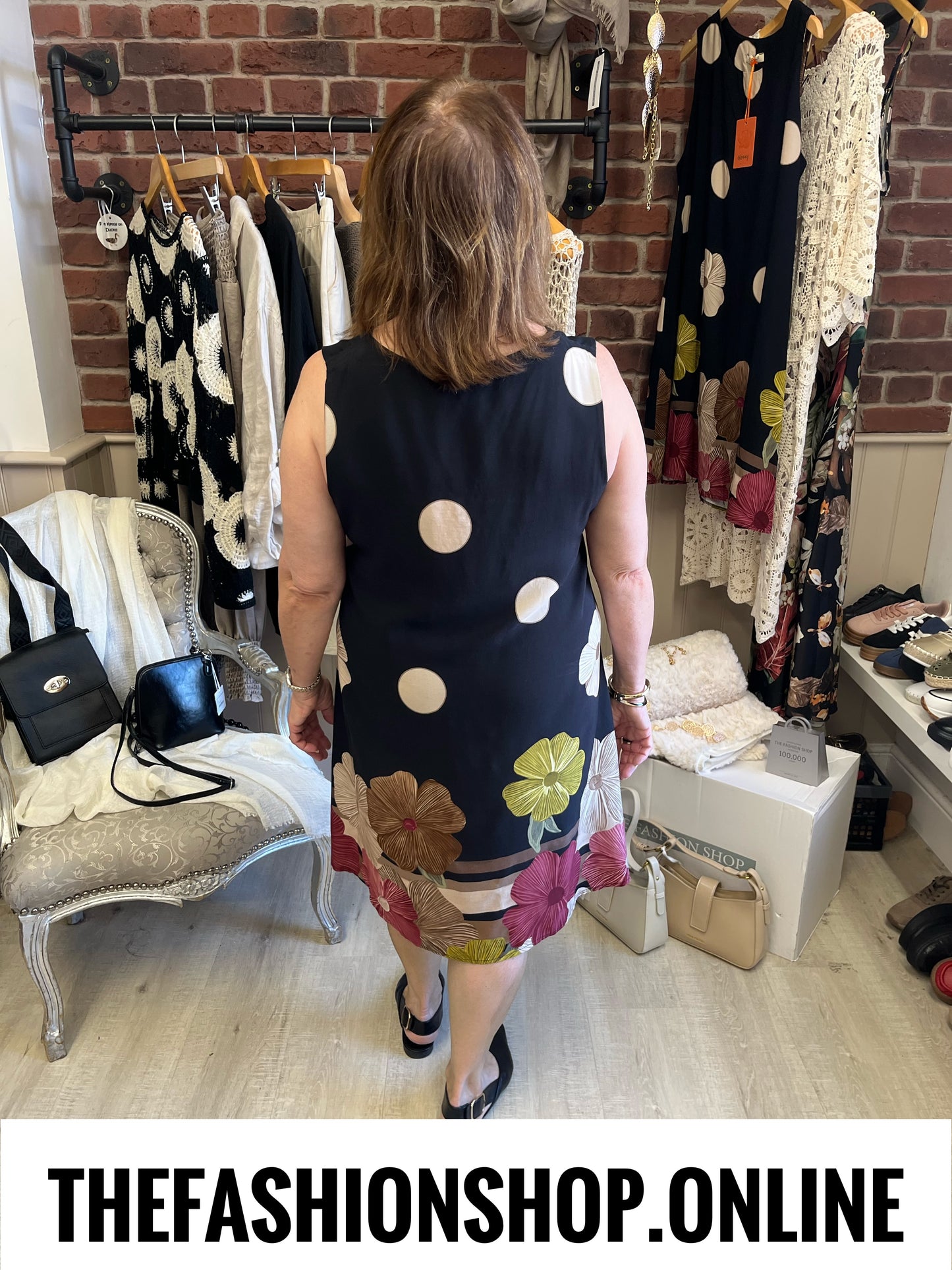 Rosie black floral shift dress 8-14