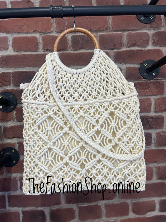 Lottie beige macrame bag with wooden handles