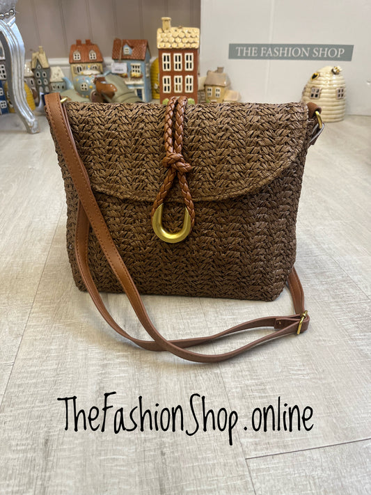 Betsy coffee straw shoulder bag