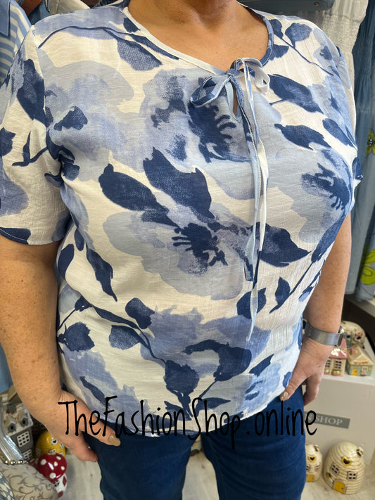 Coleen blue and white floral top 14-18