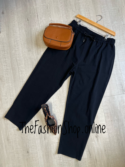 Beverley black stretchy trousers 18-22