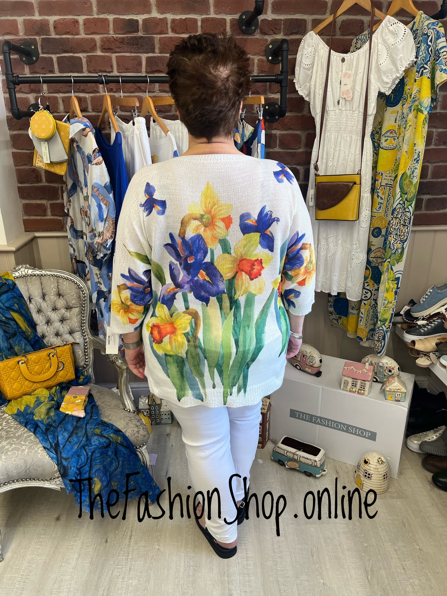 Ashley blue, yellow and green floral knitted top 16-20