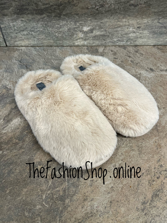 Jo & Joe Callie beige slippers sizes 3-8