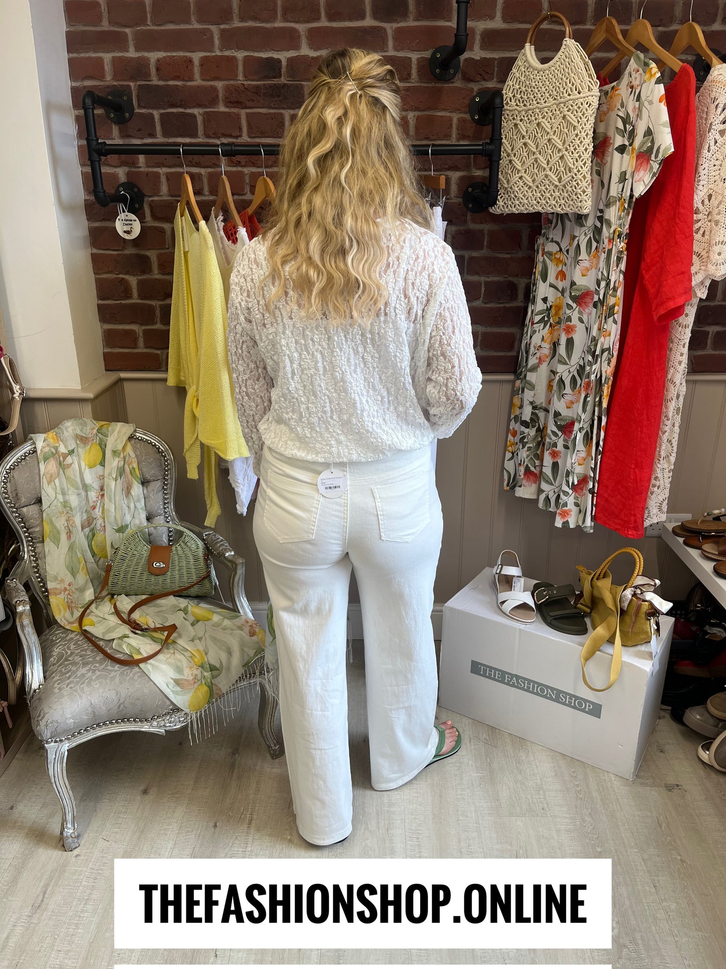 Bonnie white long sleeve lace top 14-20