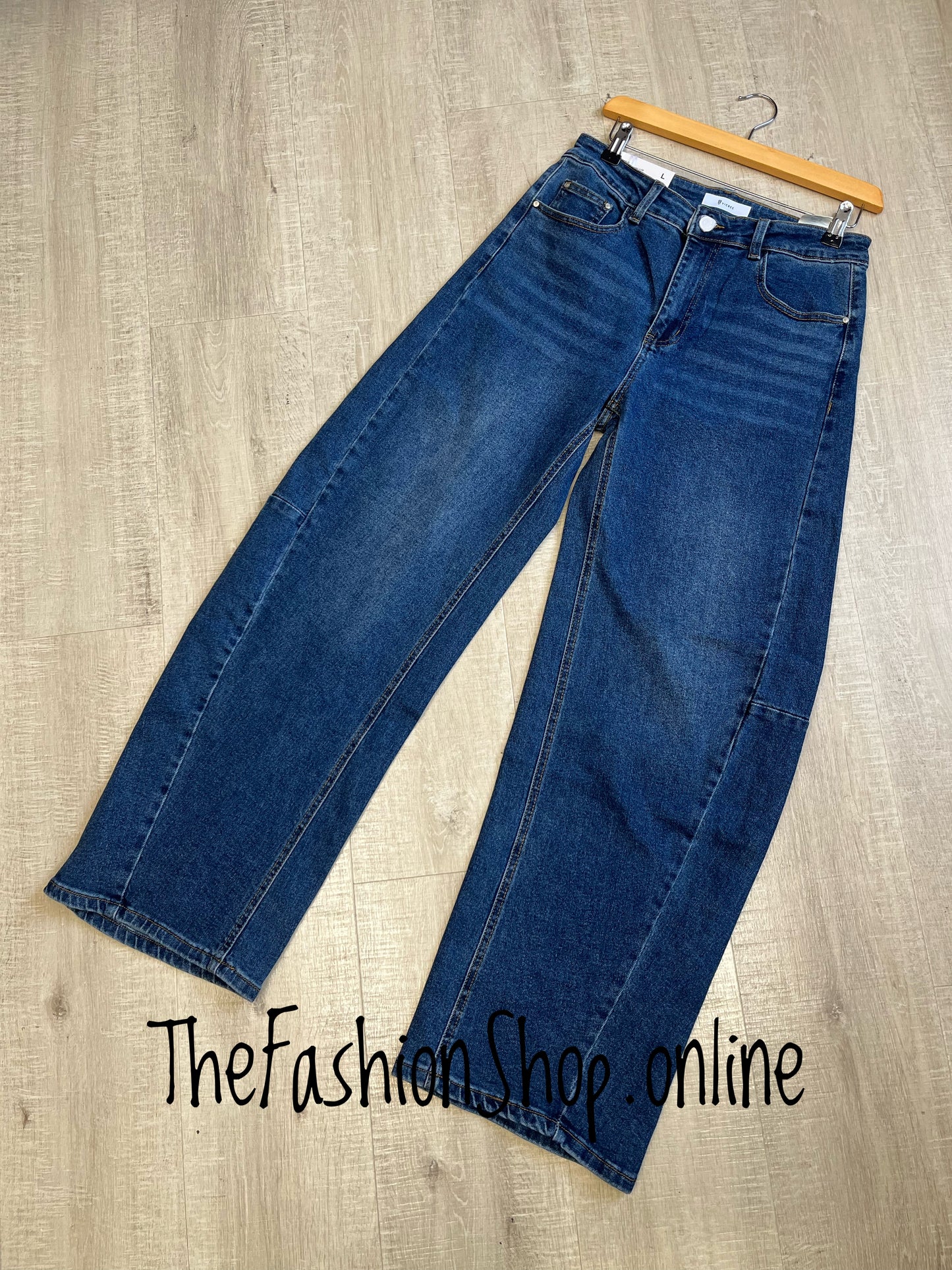 Gemma mid denim barrel leg jeans sizes 8, 10 and 12