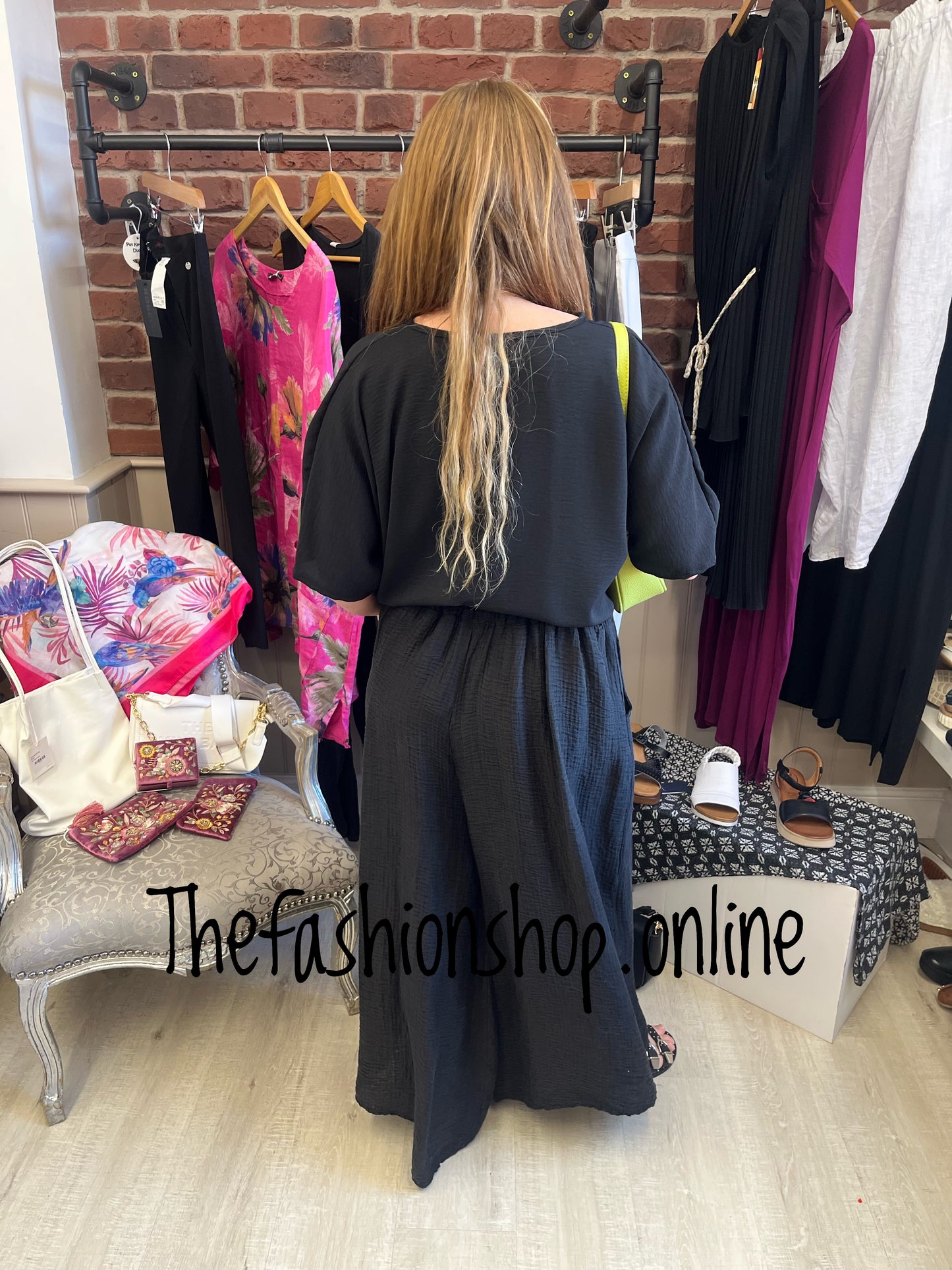 Isabella black tie front top 12-16