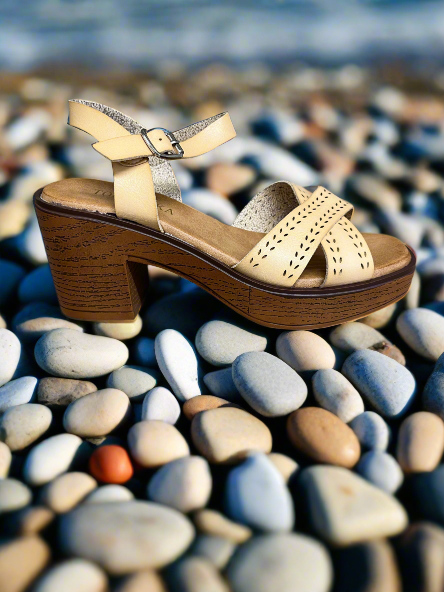 Sandy natural block heel sandal sizes 3-8 (36-41)