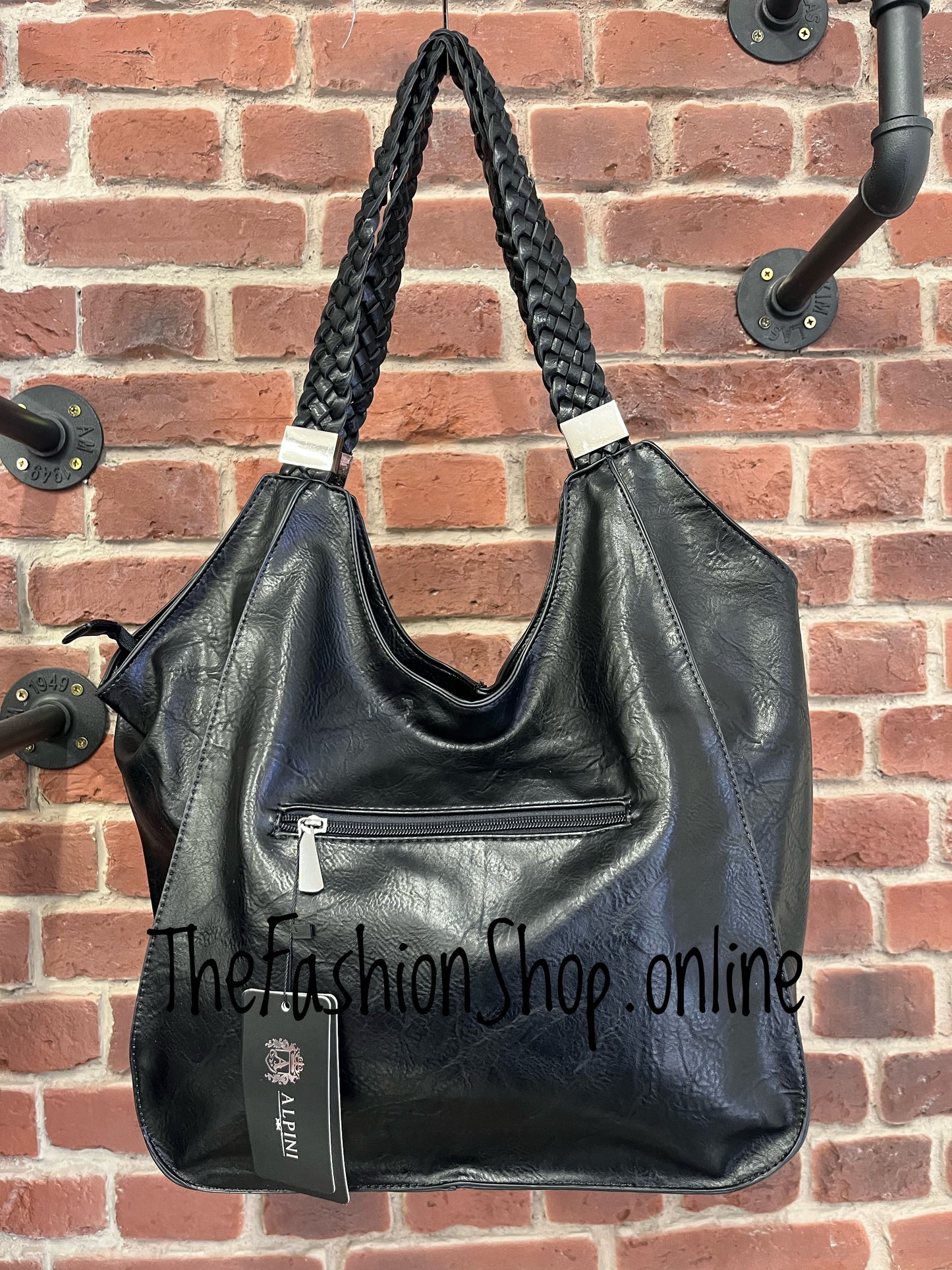 Cloe Black Shoulder Bag