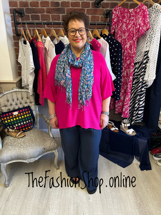 Dannii hot pink V neck top 16-24