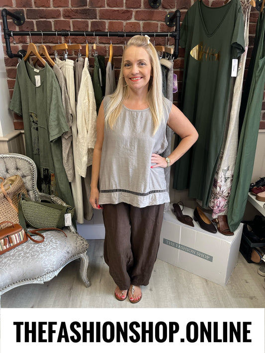 Abbie mocha ladder hem top 10-16