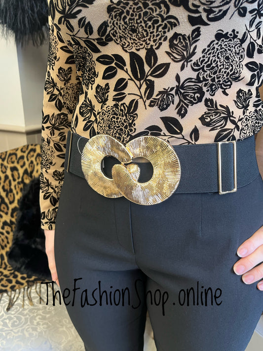 Black large buckle elasticated statement belt