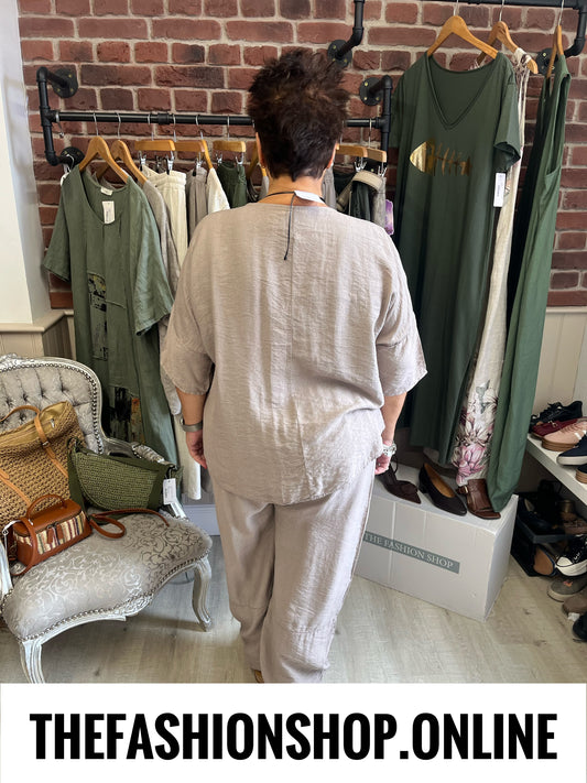 Nancy mocha button top 14-20