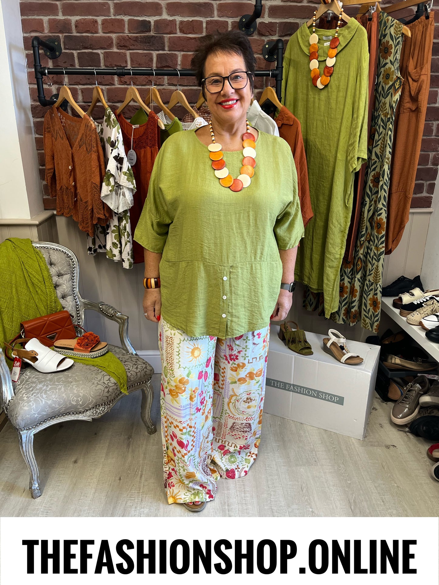 Nancy olive button top 14-20