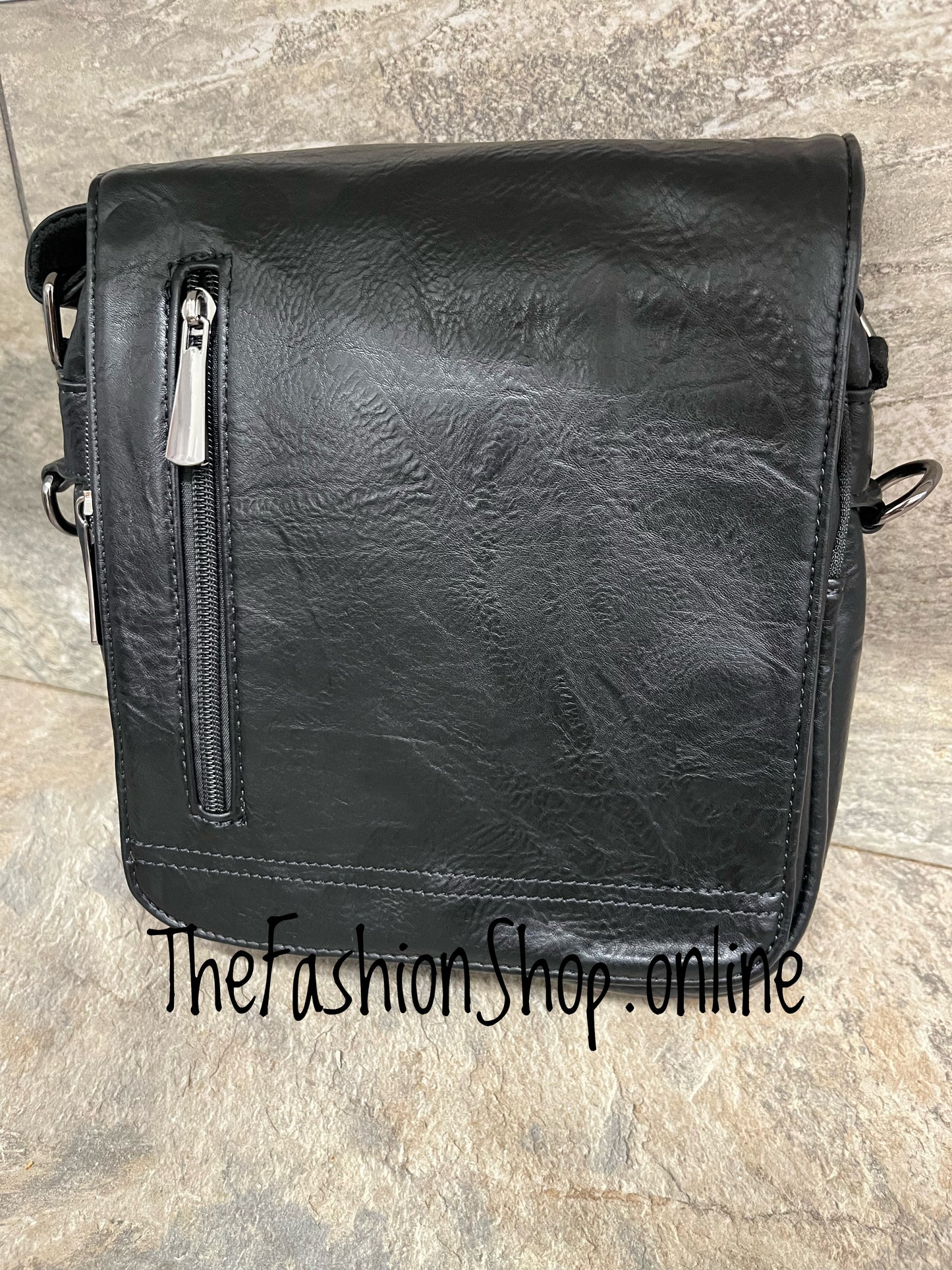 Willow Black messenger bag