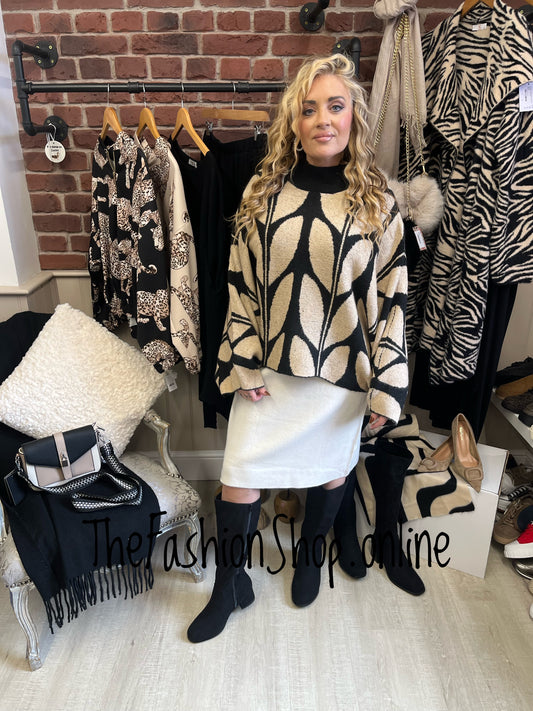 Danni black and beige jumper - free size