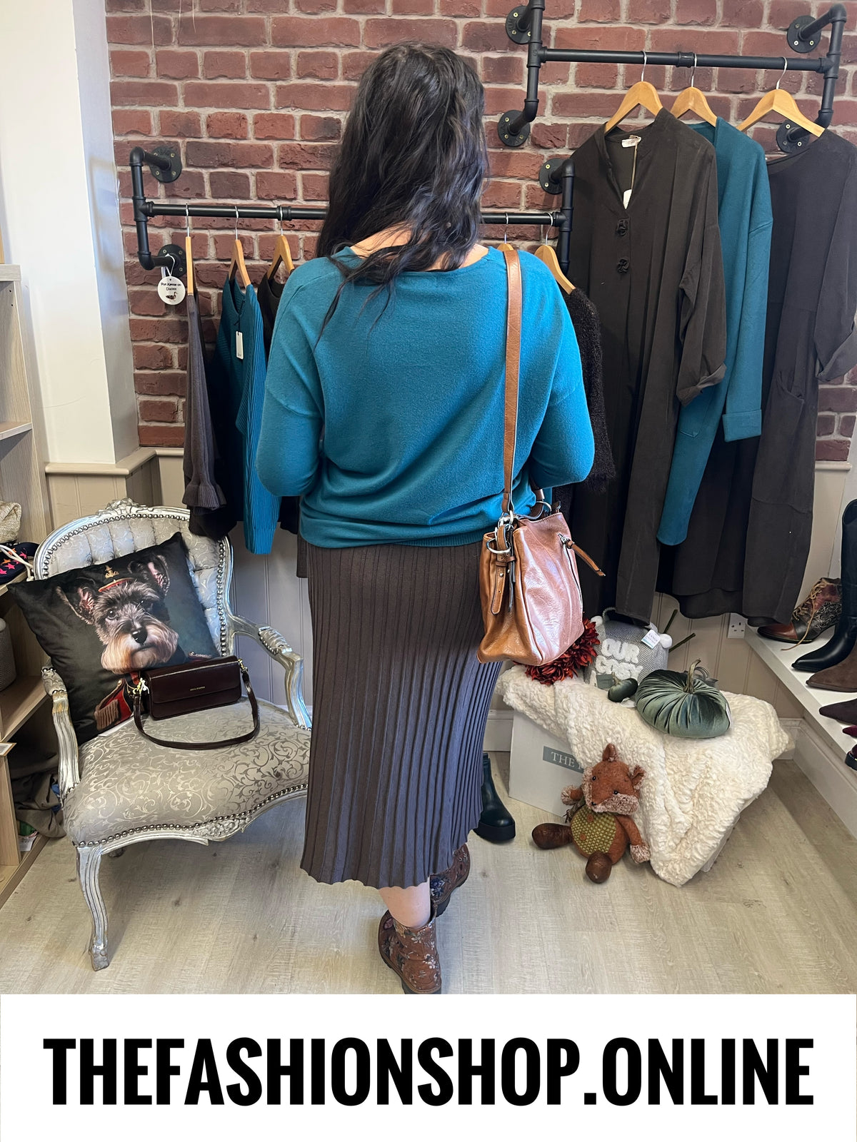 Harlow teal V neck fine knit jumper 14-20