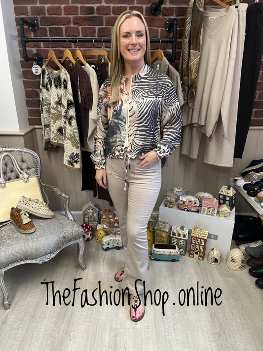 Phoebe tiger print lightweight jacket 8-14