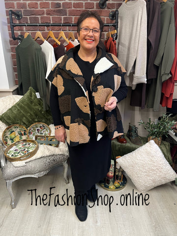 Jenny Waistcoat/ Gilet in Brown, Camel, Black, Cream 18-24