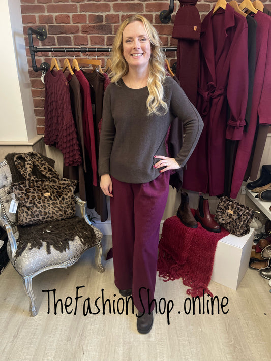 Amy brown soft jumper 8-16