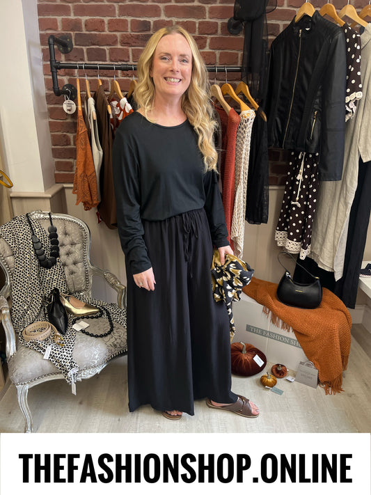 Tia black long sleeve layering top 12-18