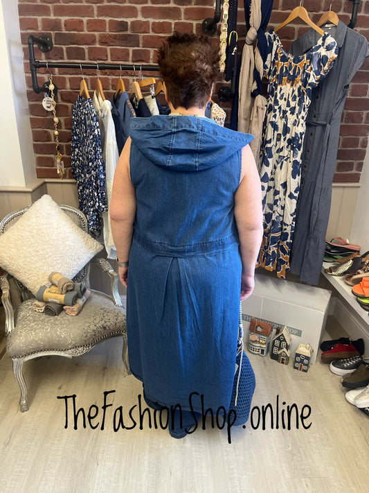 Fly Out denim sleeveless jacket / dress 10-16