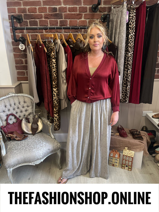 Remi wine button up blouse 10-16