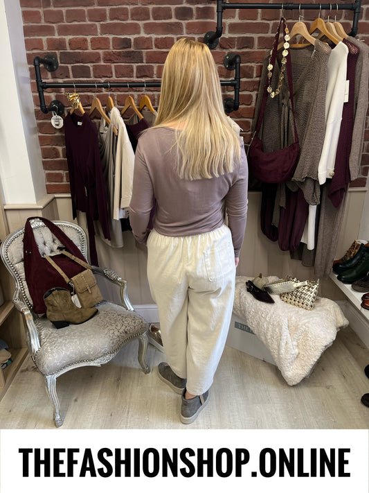 Winnie mocha long sleeve layering top 10-16