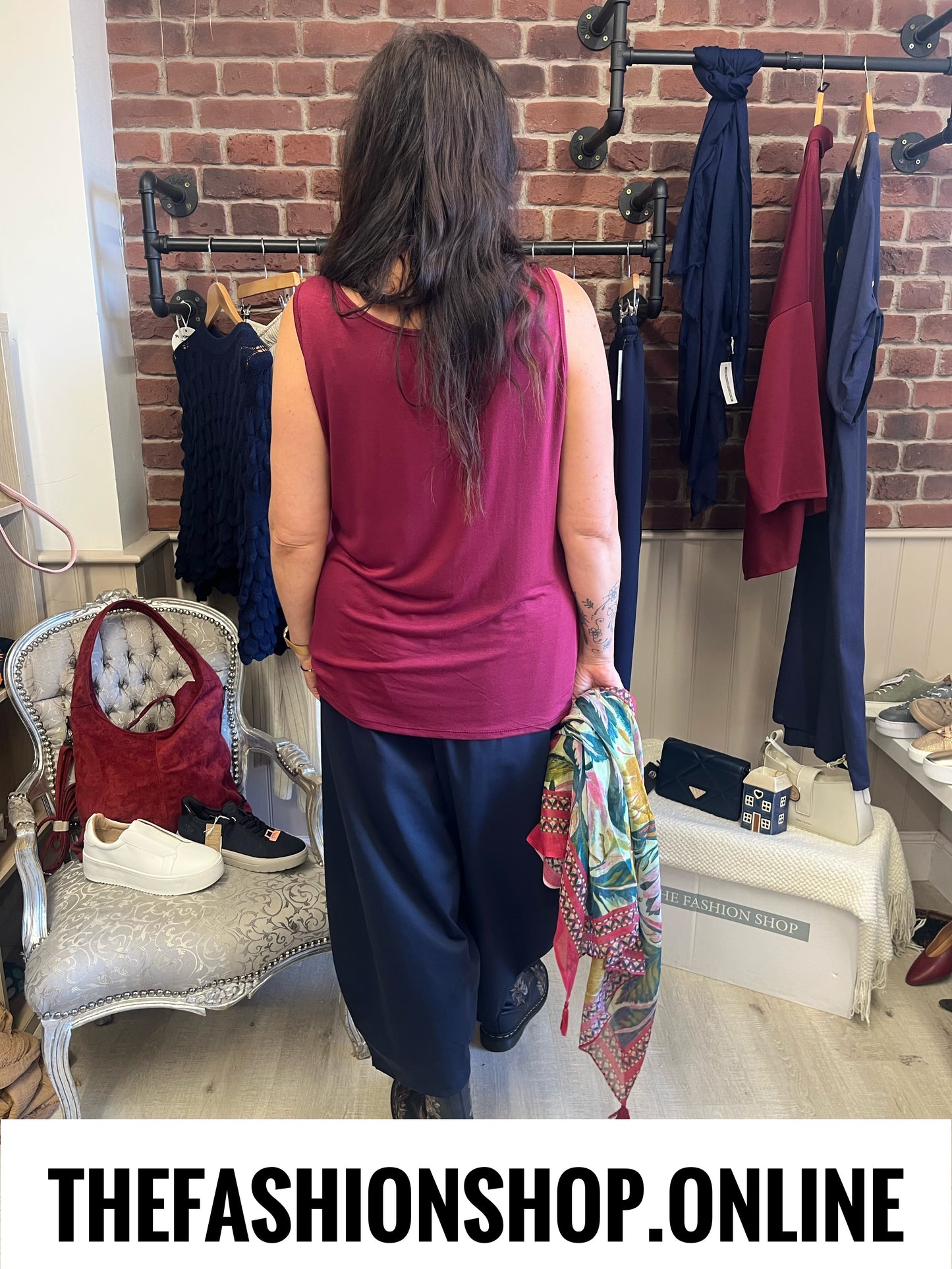 Demi wine vest 16-22