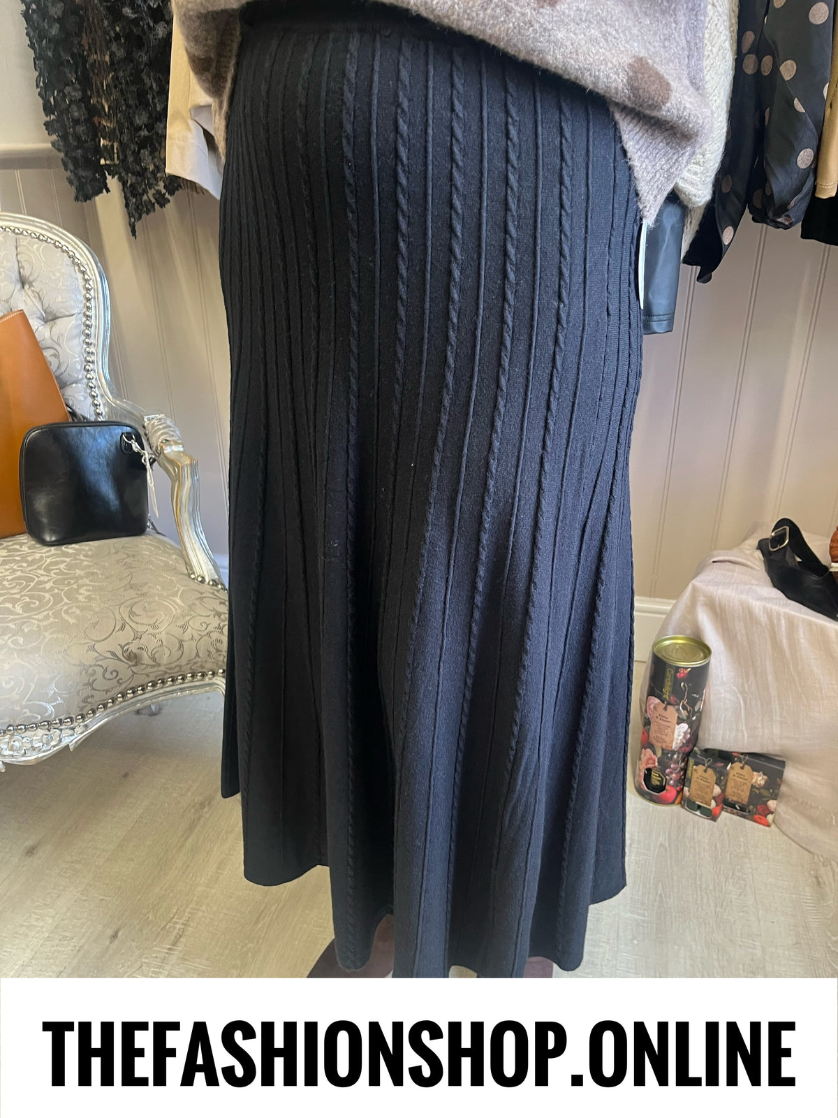 Annabelle black knitted A line skirt 10-16