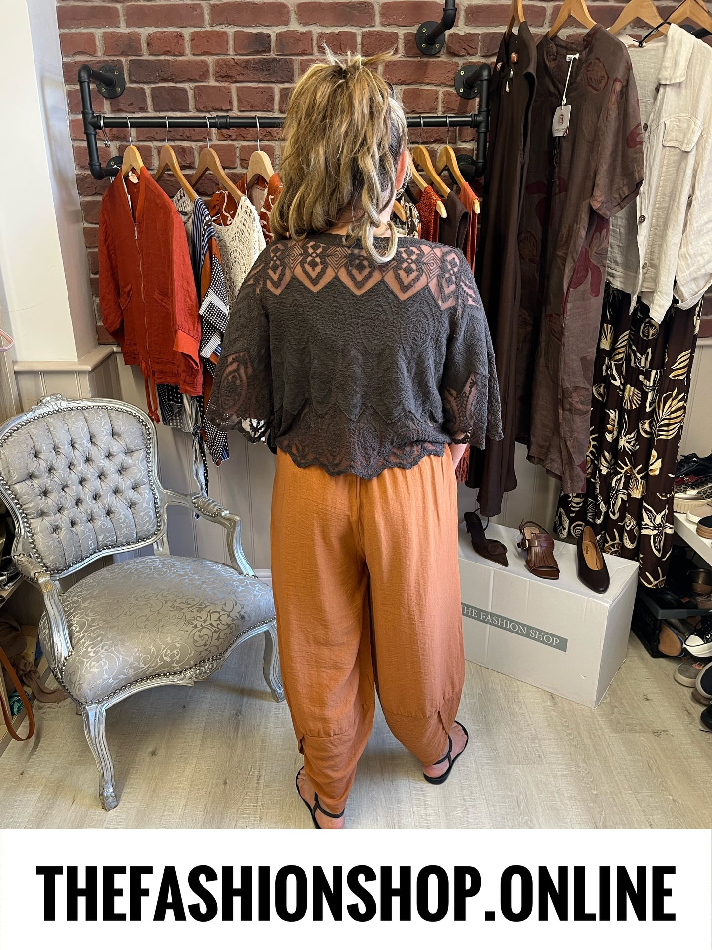 Annalise brown lace blouse 8-12