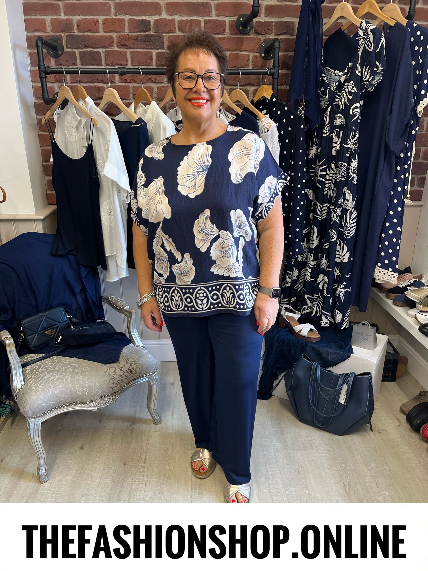 Hannah navy floral linen mix top 12-18