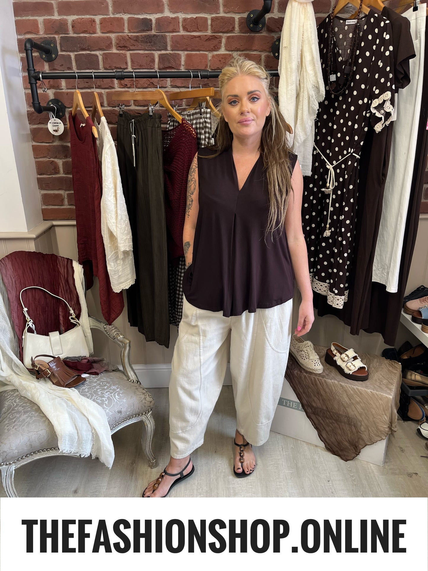 Dakota brown V neck top 8-14