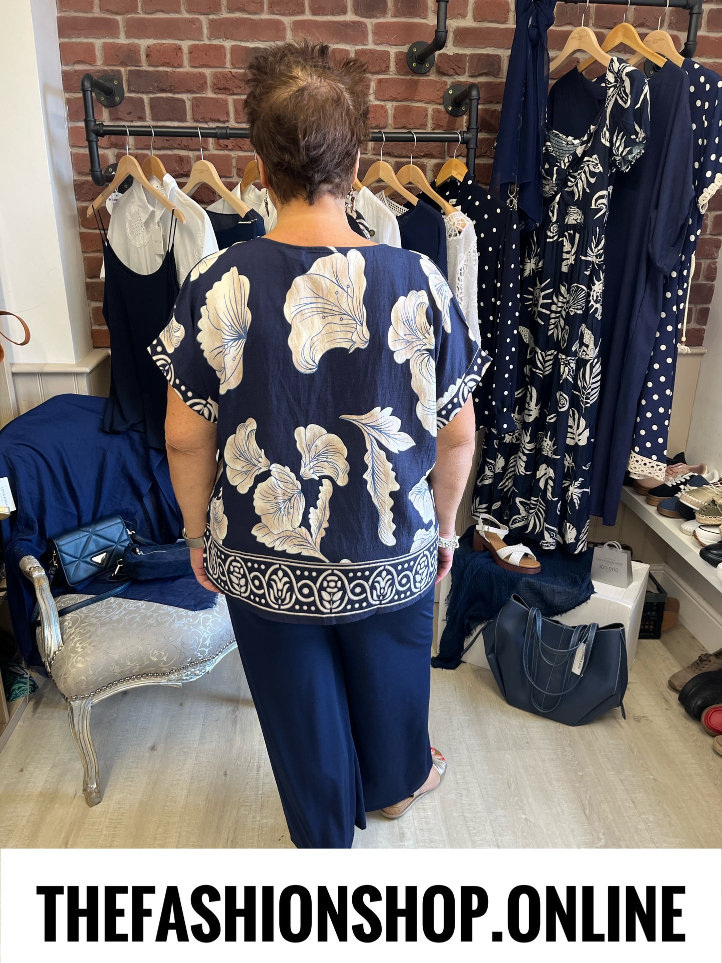 Hannah navy floral linen mix top 12-18