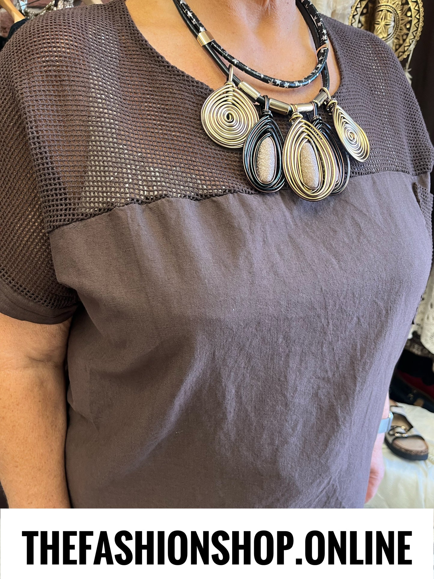 Della brown linen mix top 14-20