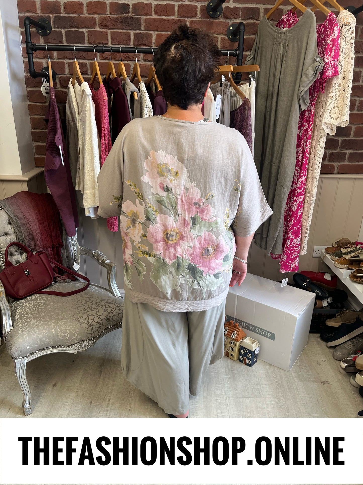 Paige mocha floral top 14-20