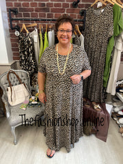 Sasha brown leopard dress 18-24