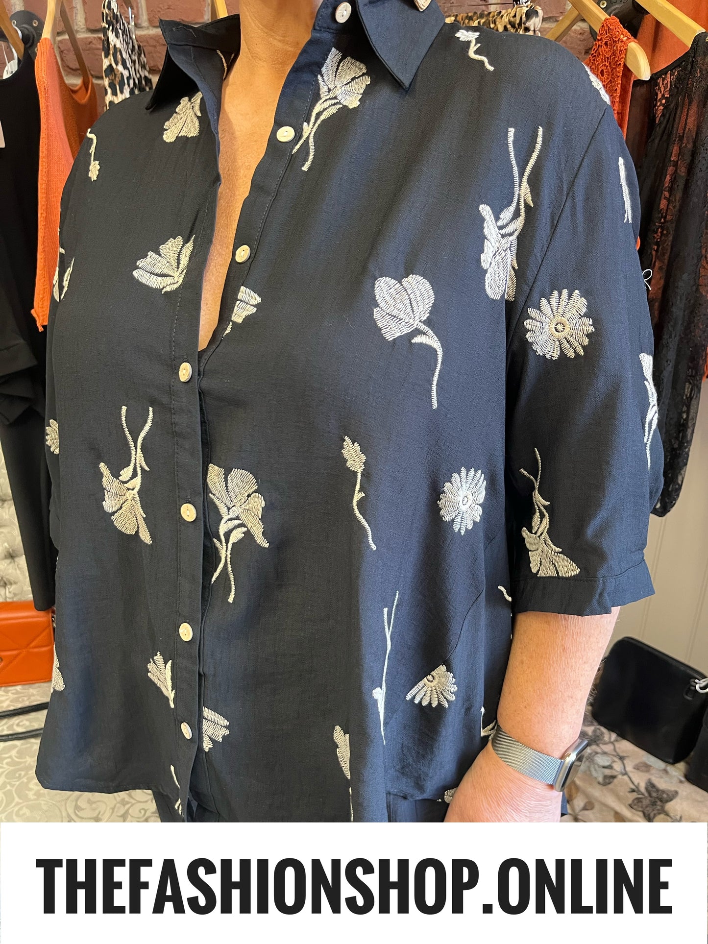 Jemma black floral linen mix shirt 10-14 and 16-18
