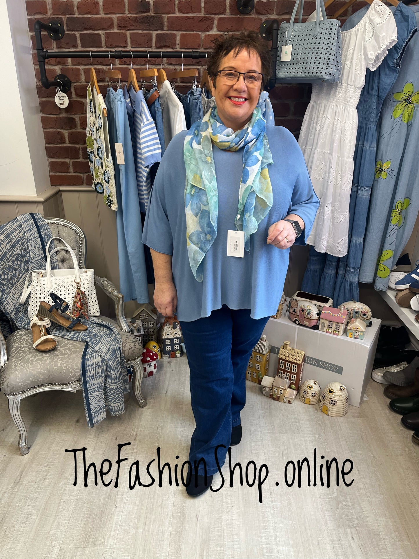 Abigail denim blue V neck top 16-24