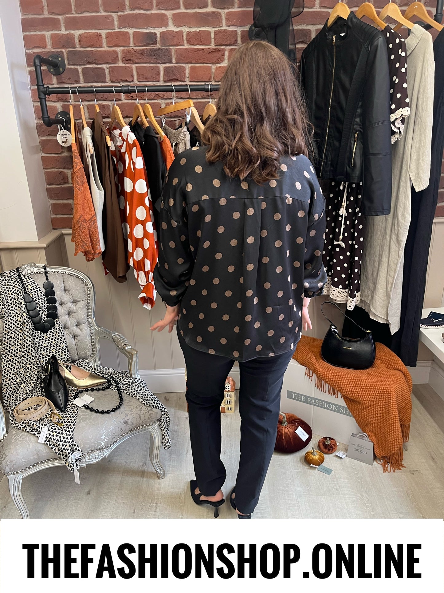Lizzy black spot blouse 12-16