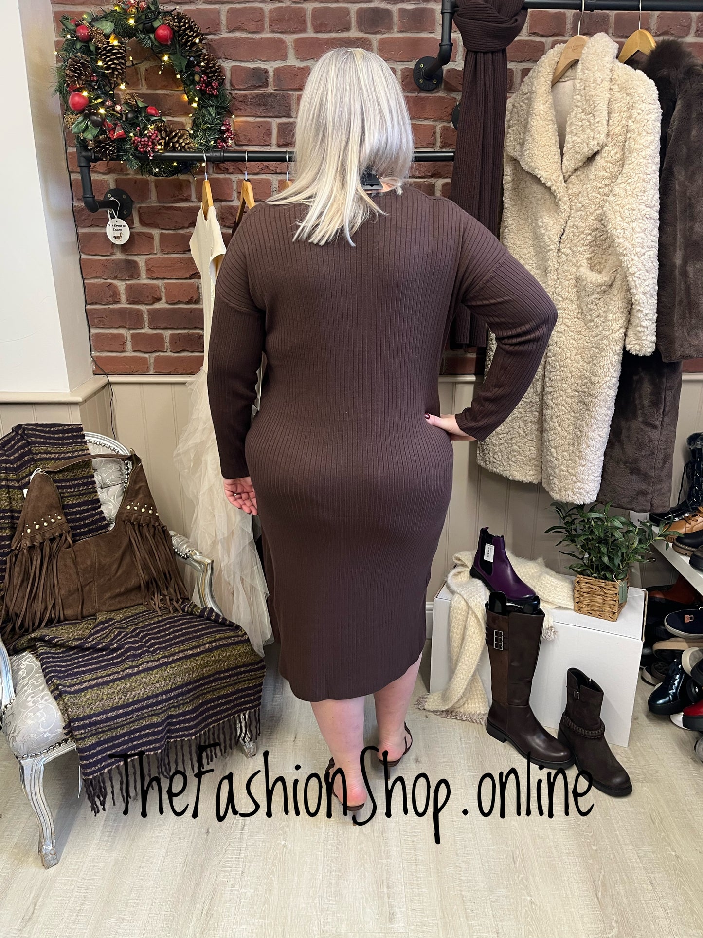Violet brown V neck ribbed dress 14-18