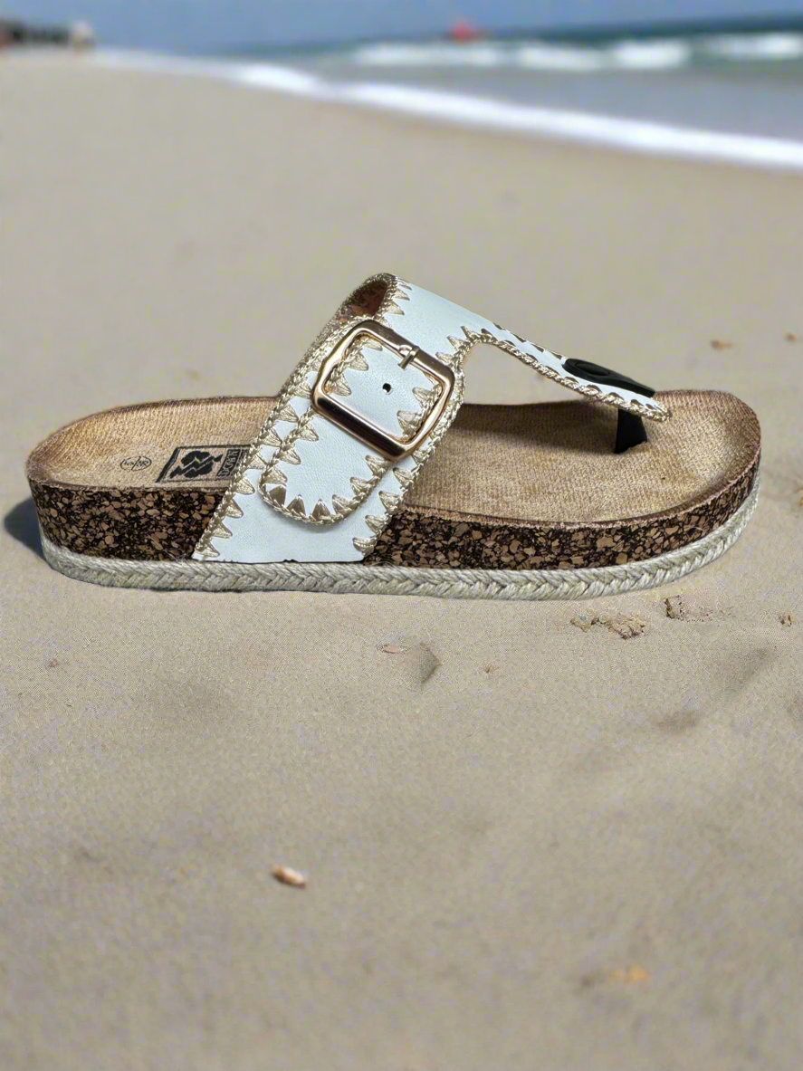 Naomi cream toe post mule sizes 3-8 (36-41)