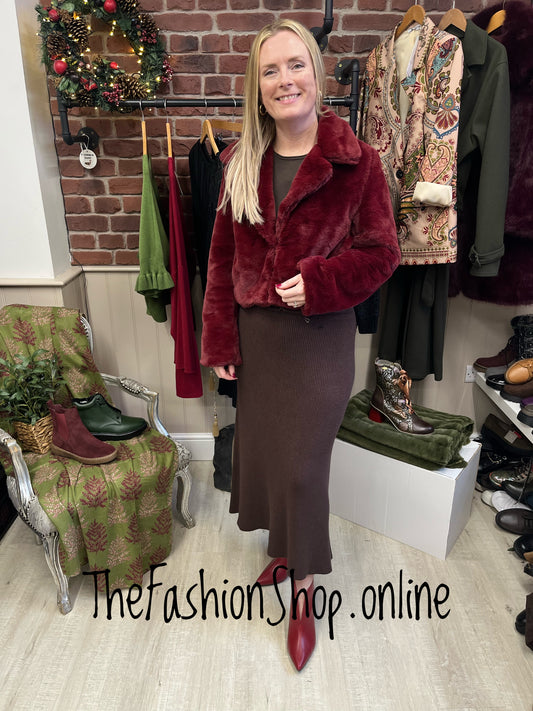 Casey wine faux fur jacket 8-12
