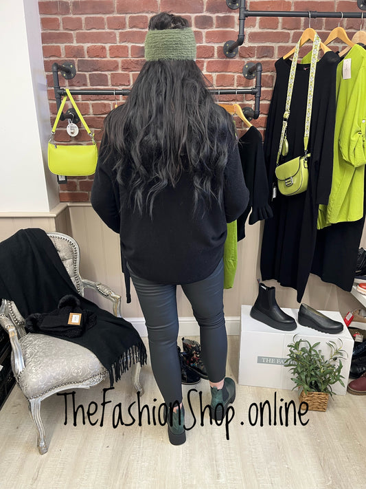 Erika black scooped hem jumper 12-18