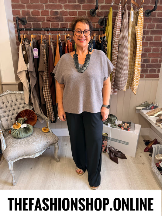 Elsa Mocha  V neck knitted top 10-20
