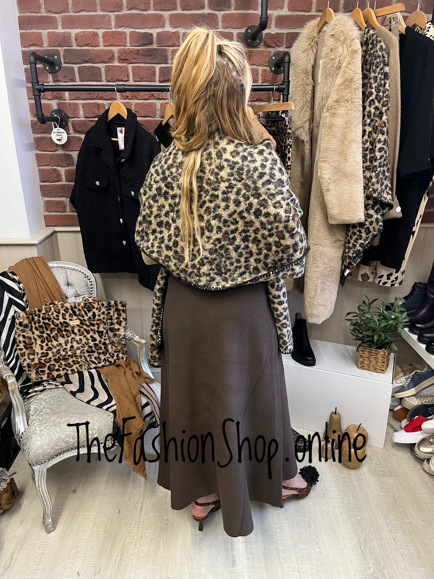 Leopard print boucle scarf