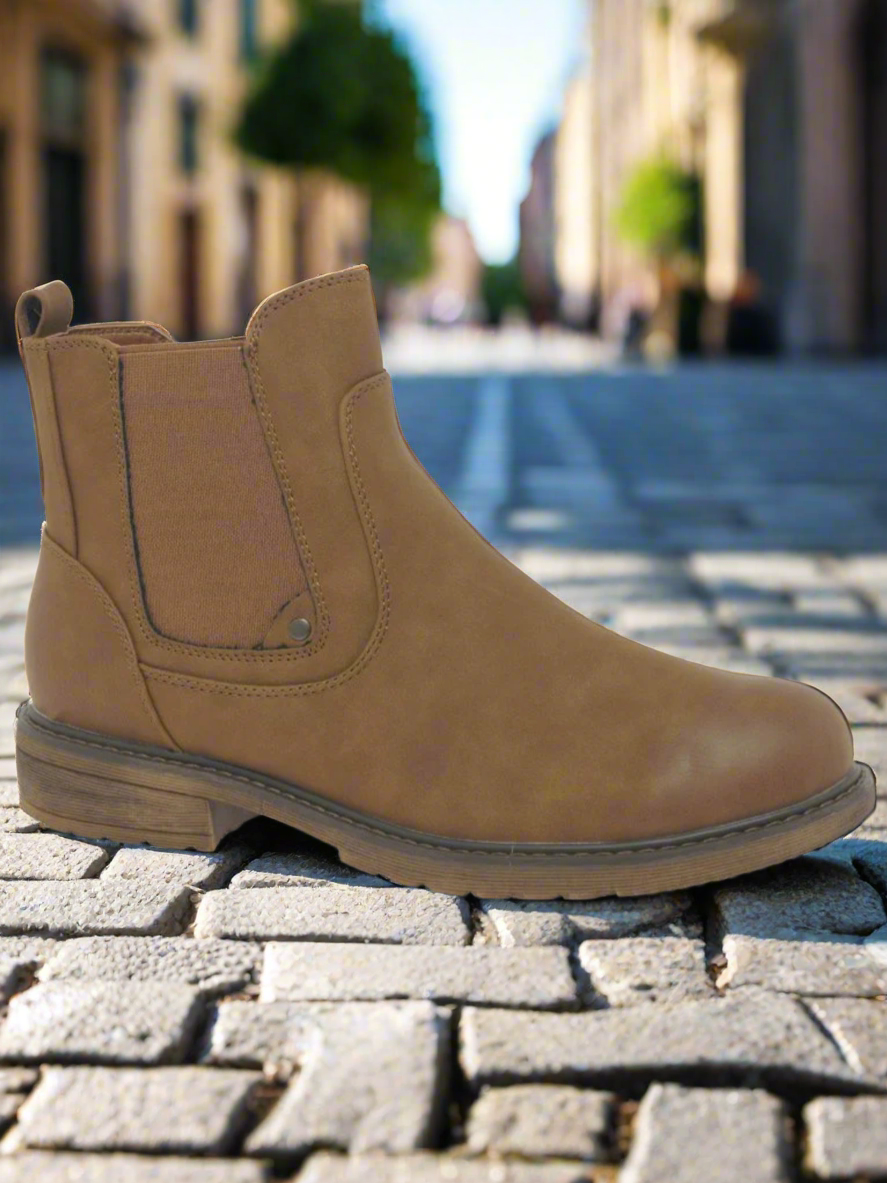 Lunar Roxie II tan ankle boots sizes 4-8